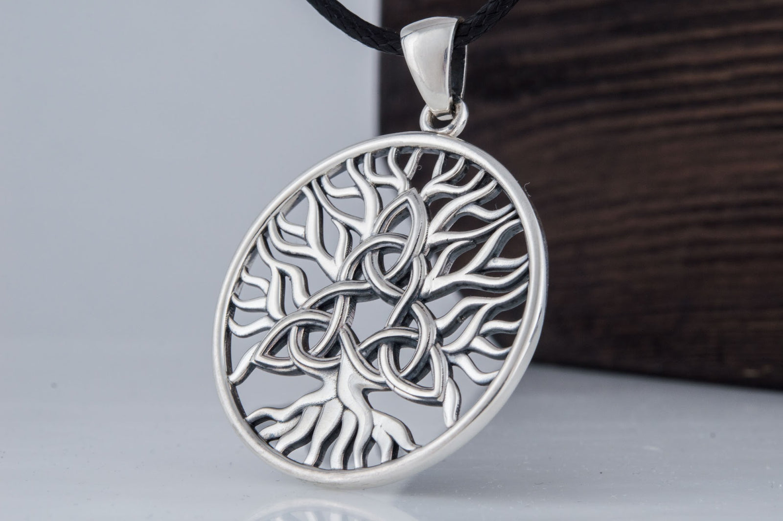 Pendentif Yggdrasil et Triquetra — Argent 925