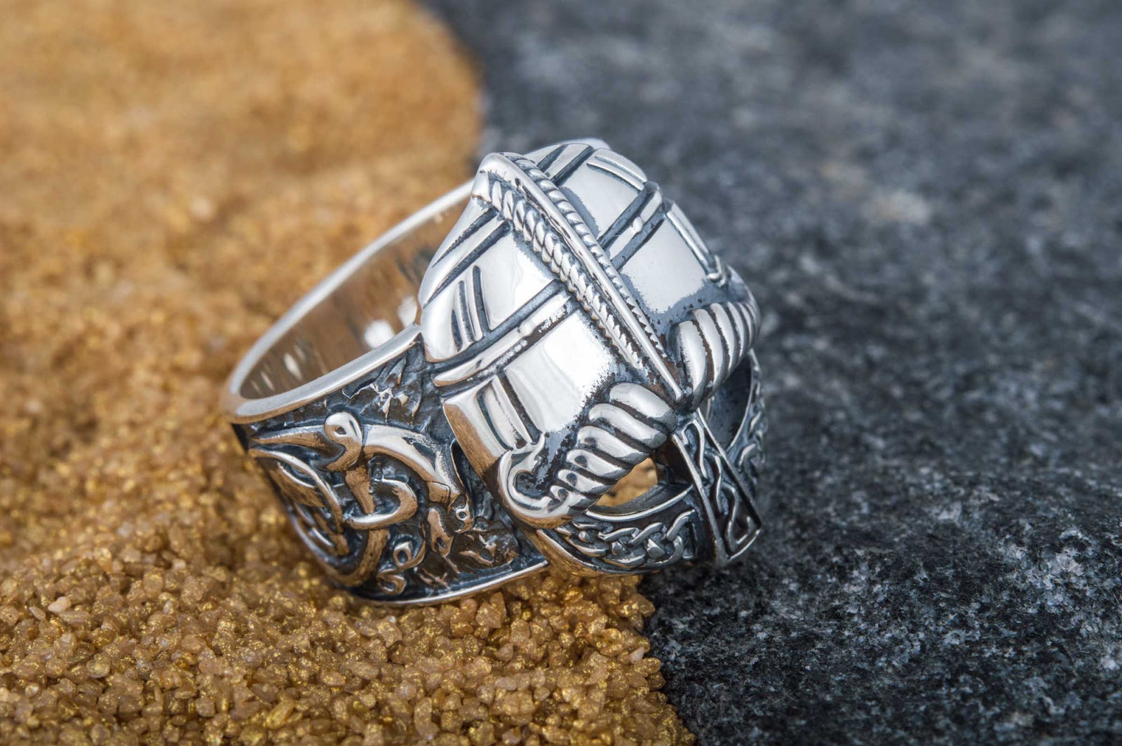 Bague Casque et Ornement Massive — Argent 925