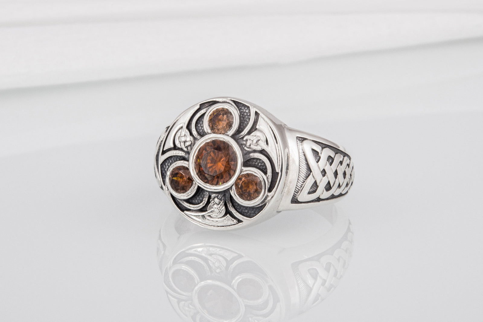 Bague Triquetra et Ornement sertie de pierres — Argent 925