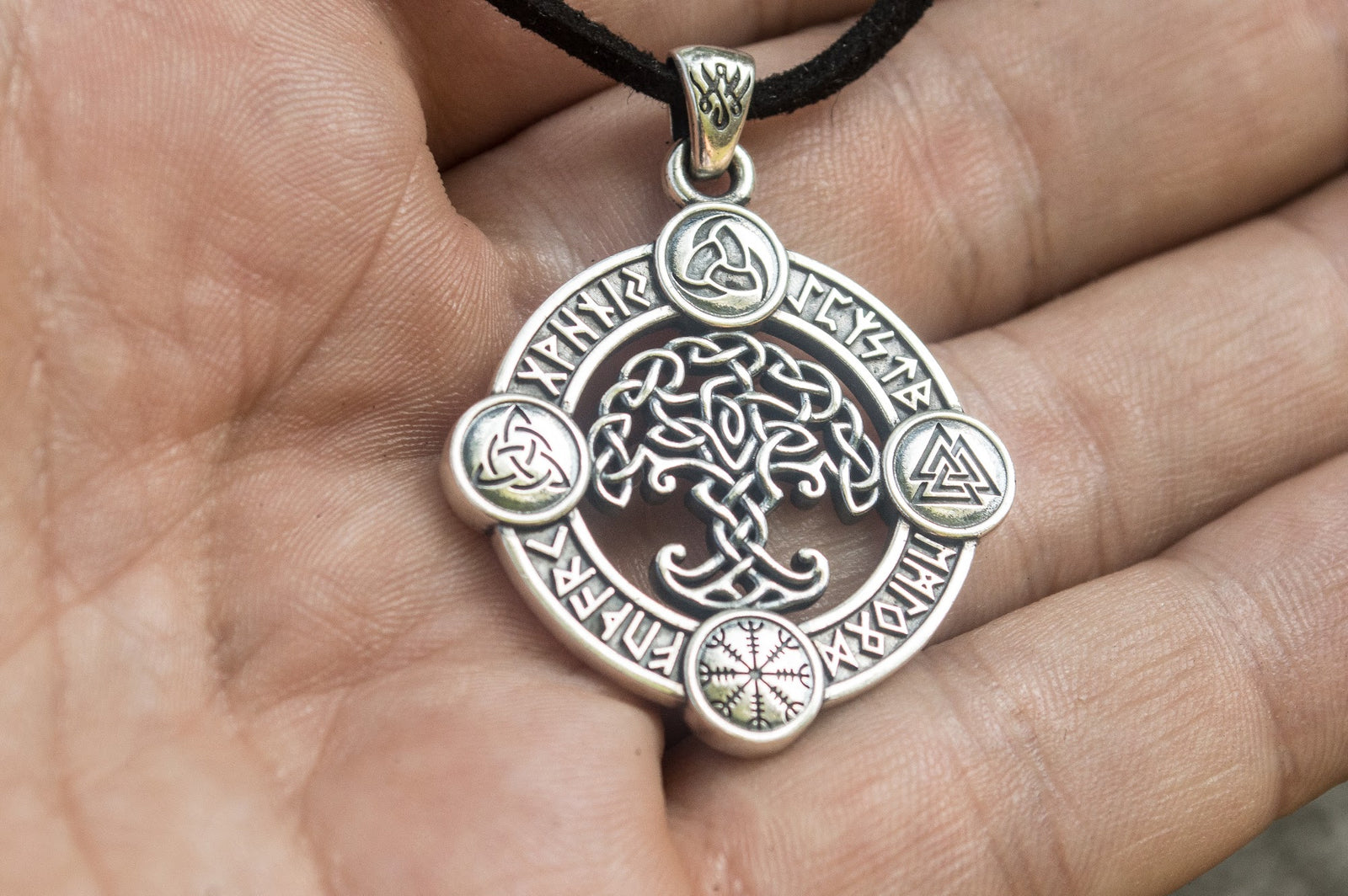 Pendentif Yggdrasil Runique — Argent 925