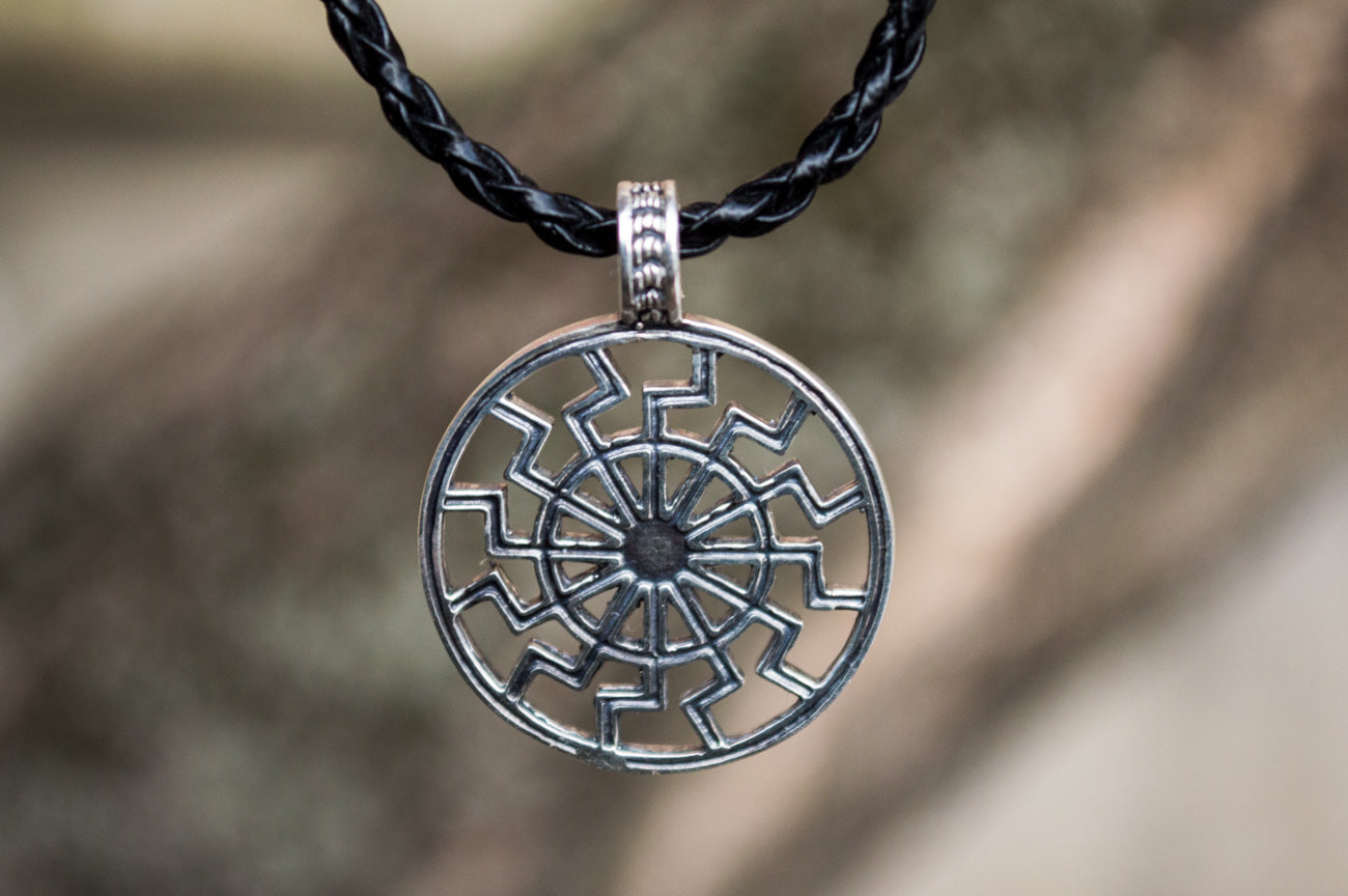 Pendentif Soleil Noir Alva — Argent 925