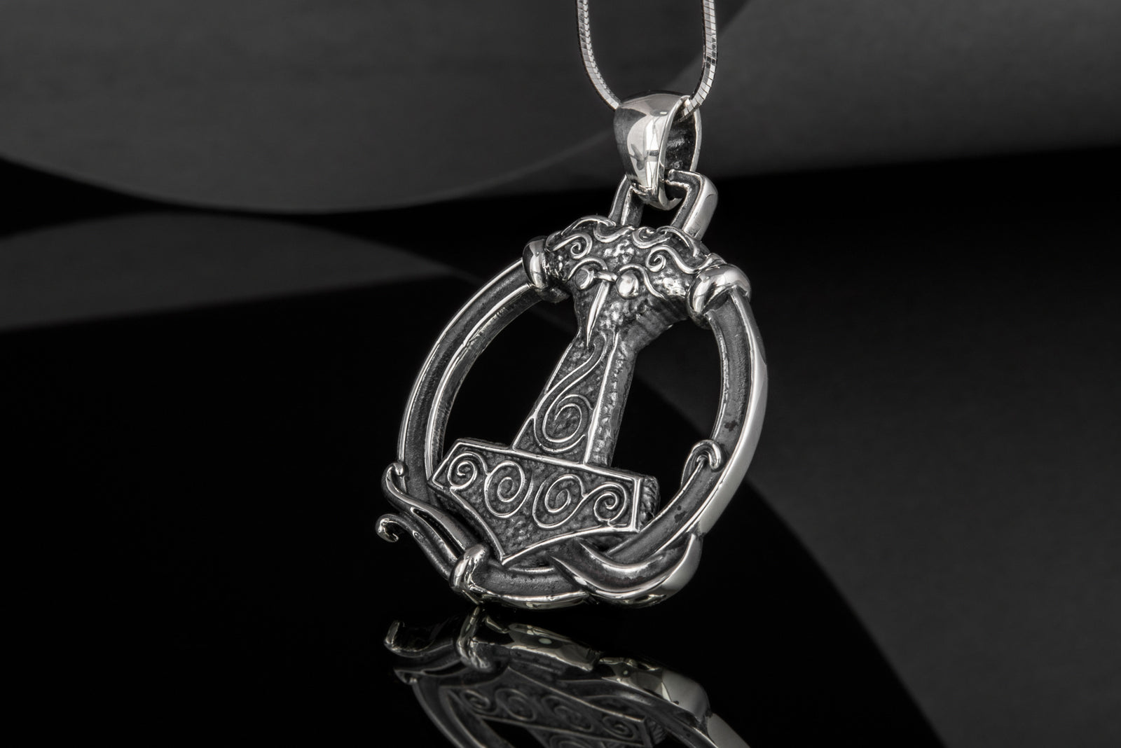 Pendentif Marteau de Thor et Ornement — Argent 925