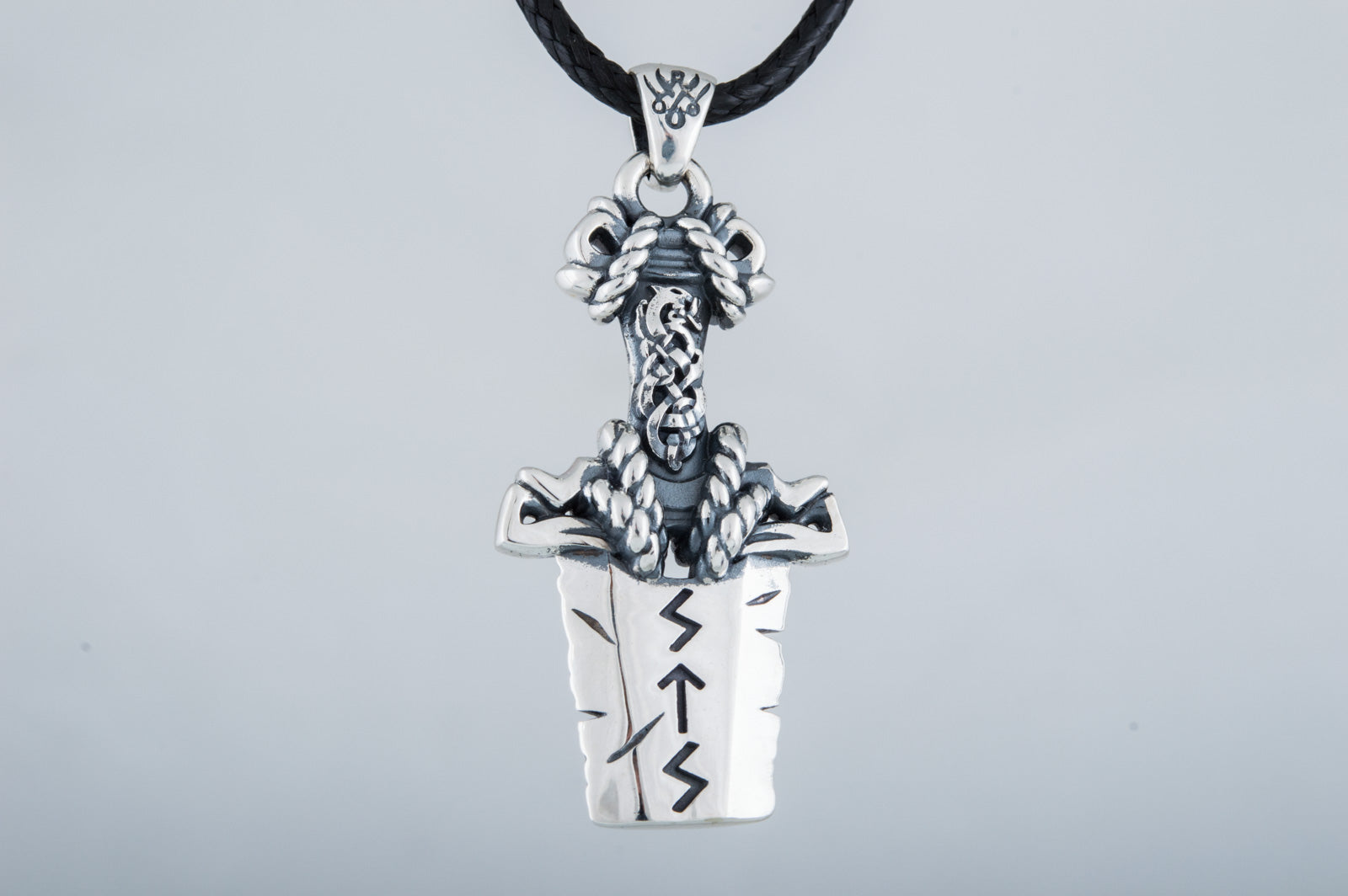 Pendentif Épée et Ornement — Argent 925