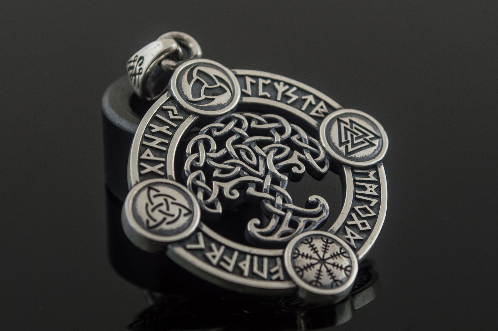 Pendentif Yggdrasil Runique — Argent 925