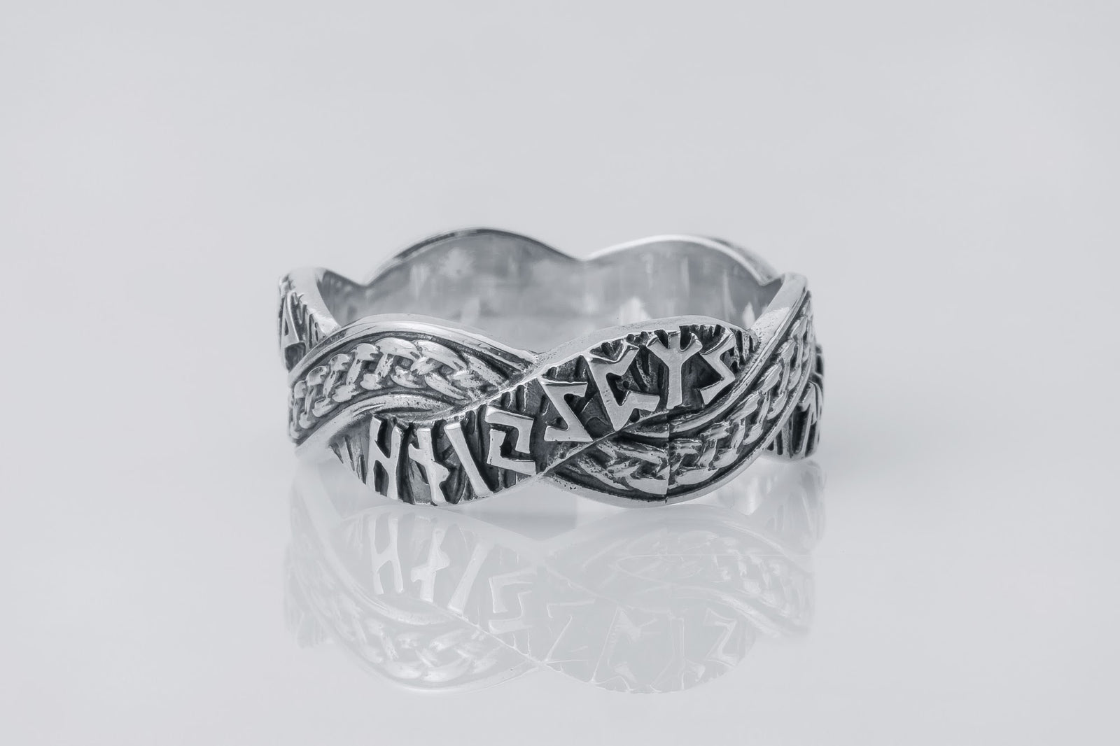 Bague Futhark Ancien et Runes Sigrun — Argent 925