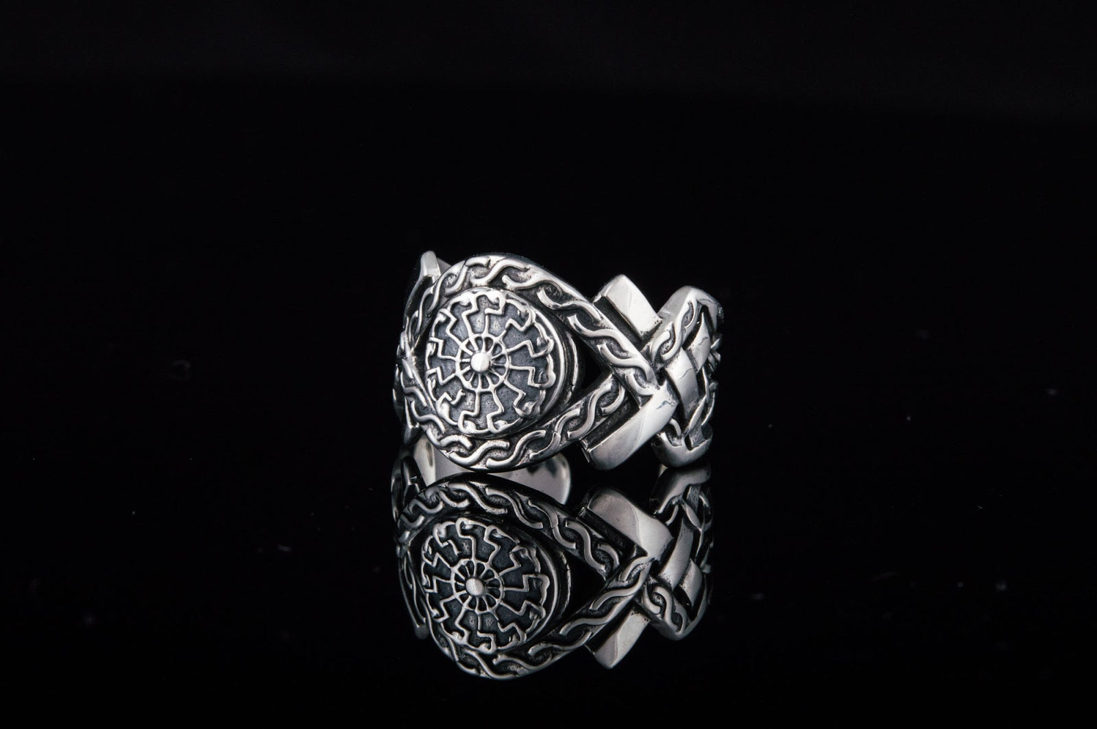 Bague Soleil Noir et Ornement Massive — Argent 925