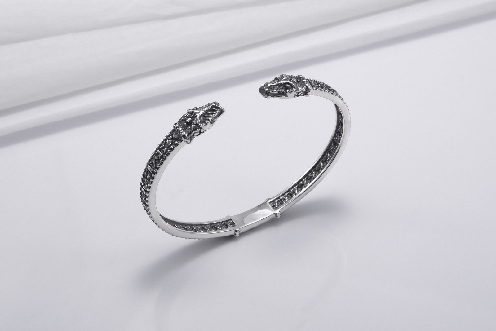 Bracelet Texturé Jörmungand et Futhark Ancien — Argent 925