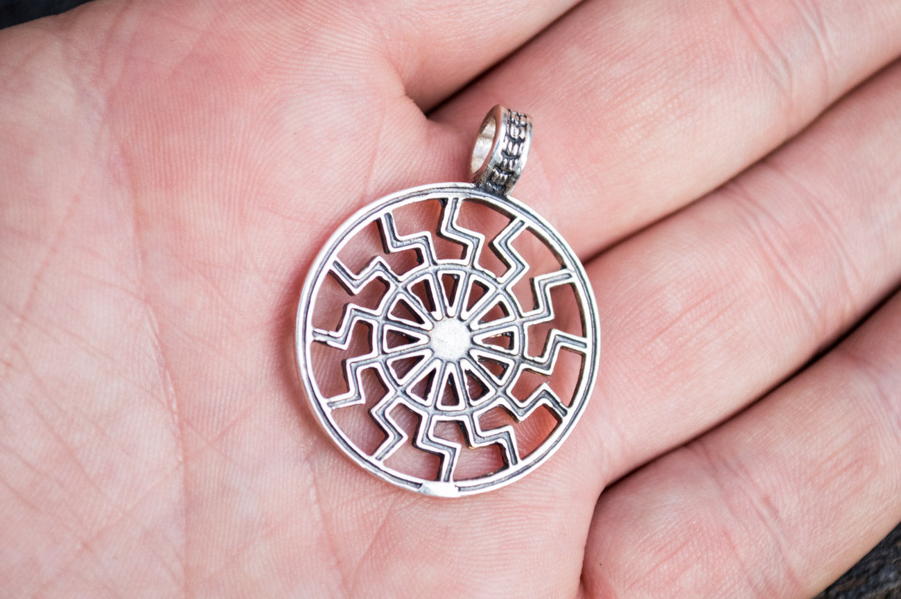 Pendentif Soleil Noir Alva — Argent 925