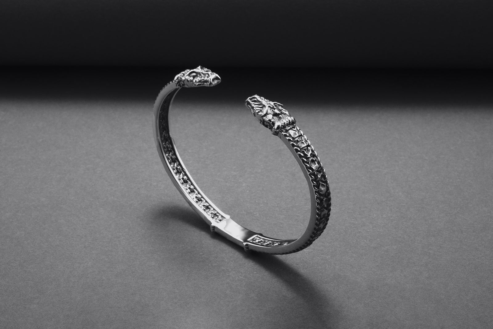 Bracelet Texturé Jörmungand et Futhark Ancien — Argent 925