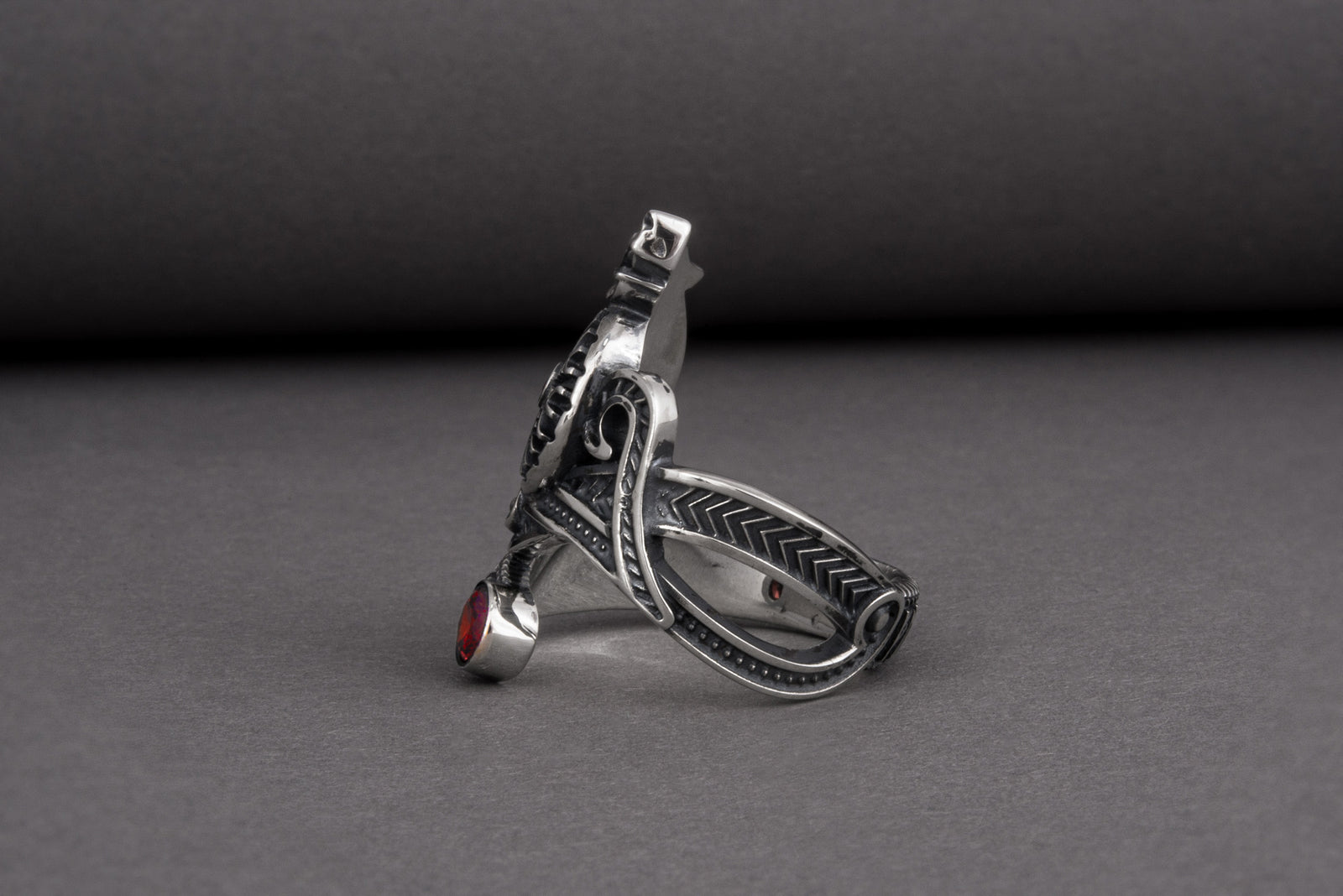 Bague Vegvisir et Loup pierre rouge — Argent 925