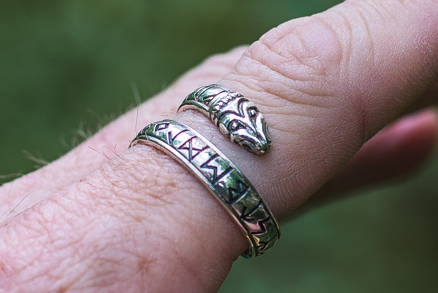Bague Ouroboros et Futhark Ancien — Argent 925