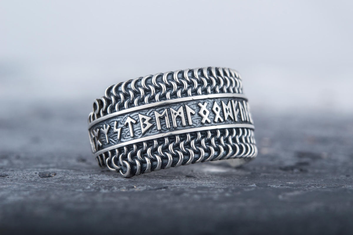 Bague Futhark Ancien et Runes Ivar — Argent 925