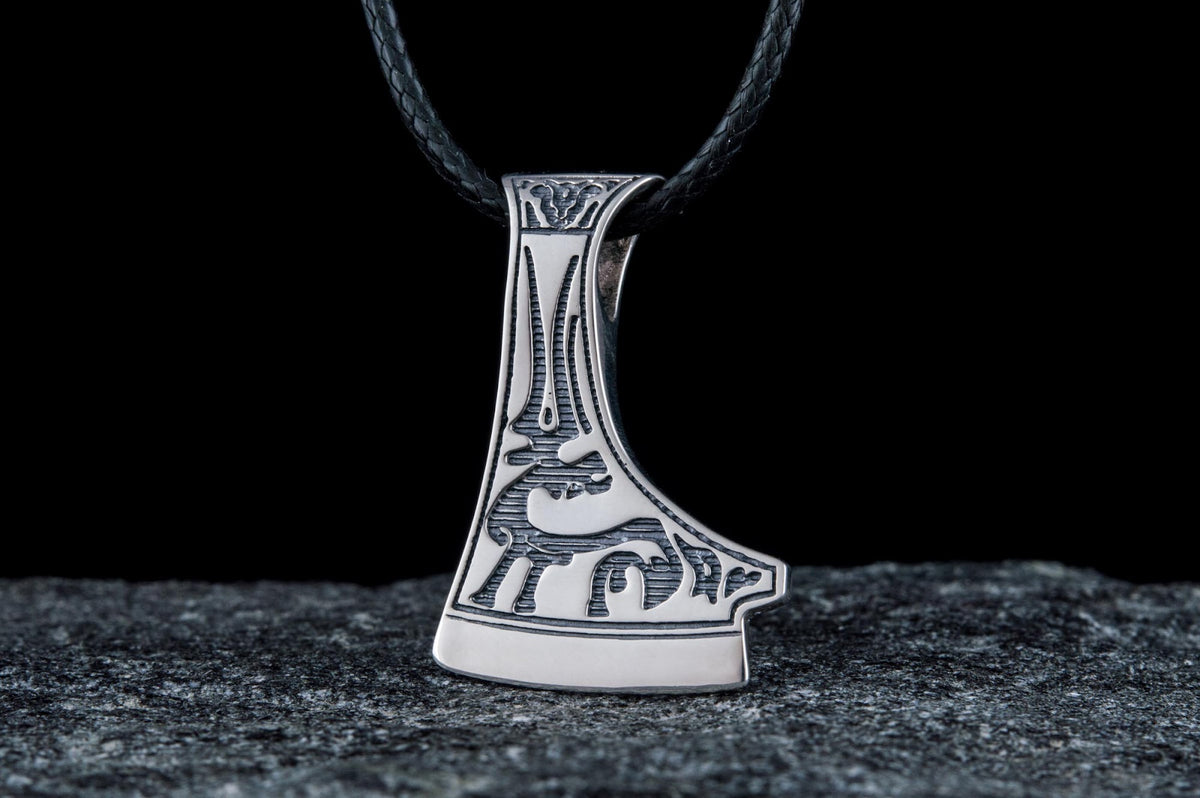 Pendentif Hache et Ornement Veles — Argent 925
