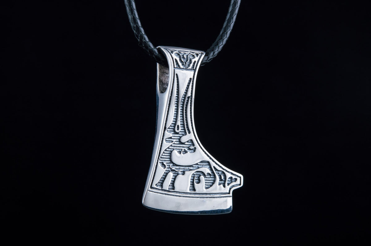 Pendentif Hache et Ornement Veles — Argent 925