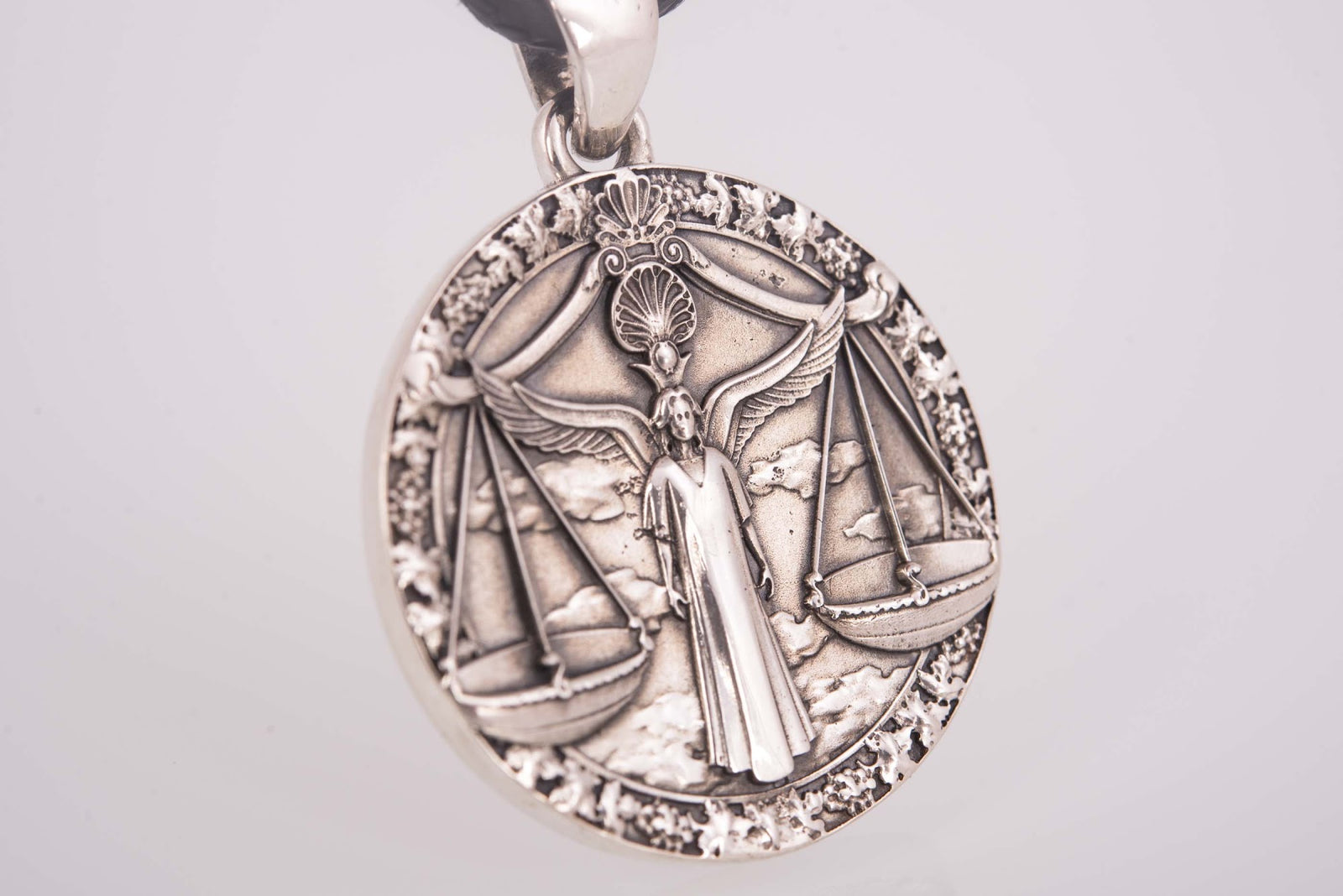 Pendentif Zodiaque Bergthor — Argent 925