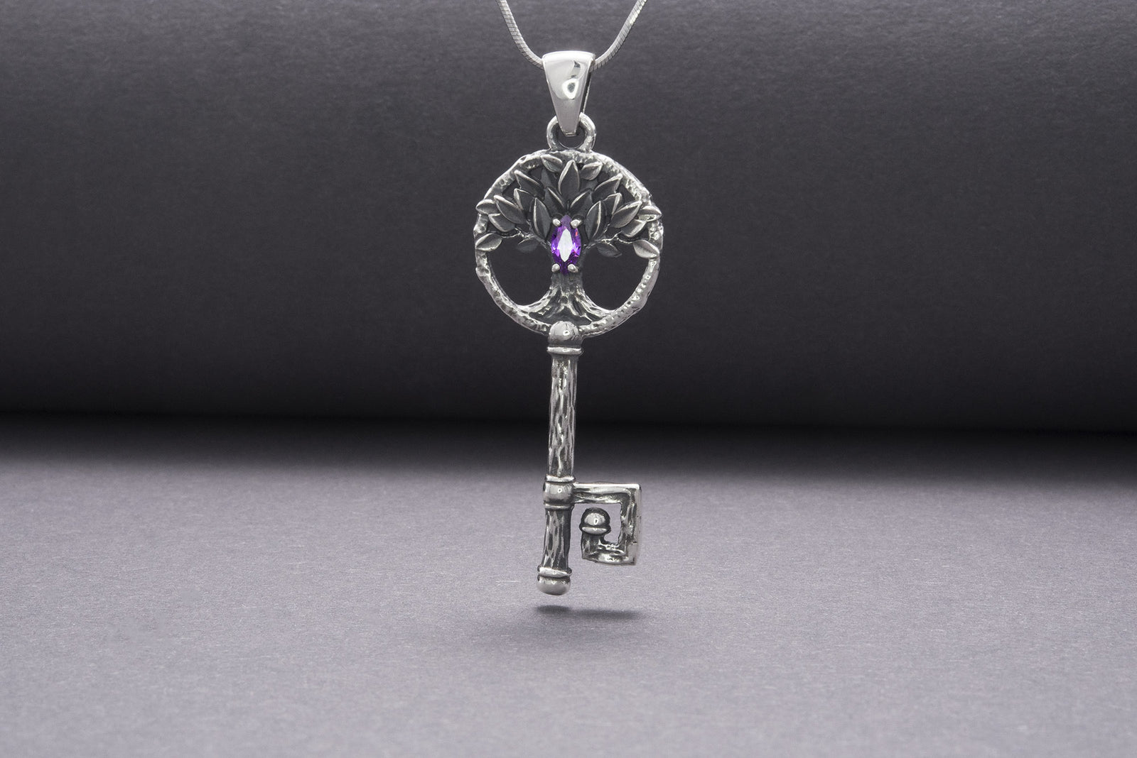 Pendentif Clé et Yggdrasil serti de pierres — Argent 925