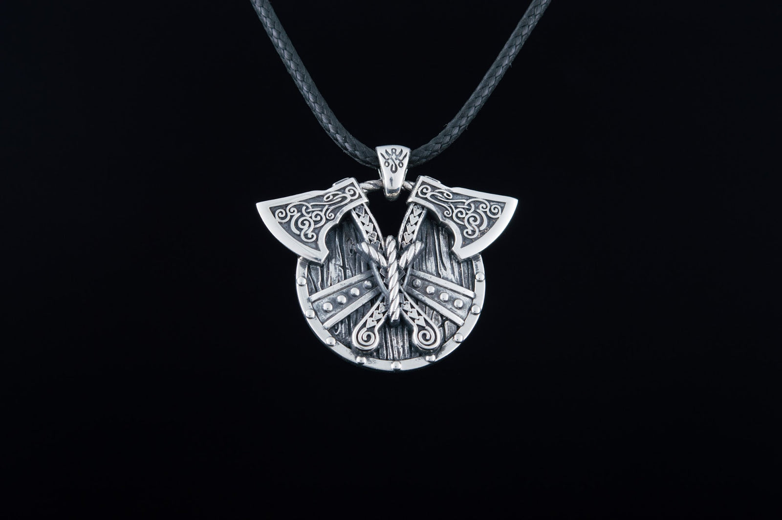 Pendentif Bouclier et Haches — Argent 925