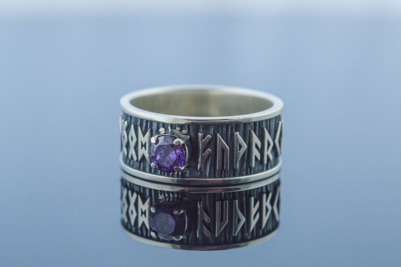 Bague Runes et Ornement Zircon Cubique — Argent 925