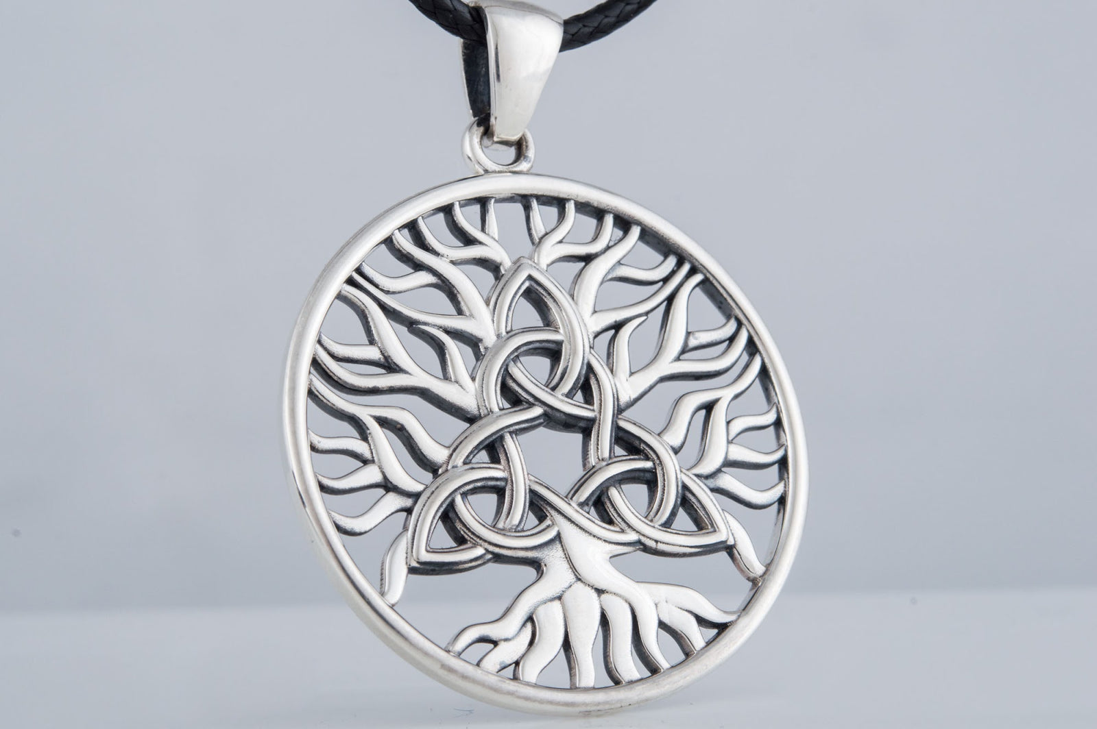 Pendentif Yggdrasil et Triquetra — Argent 925
