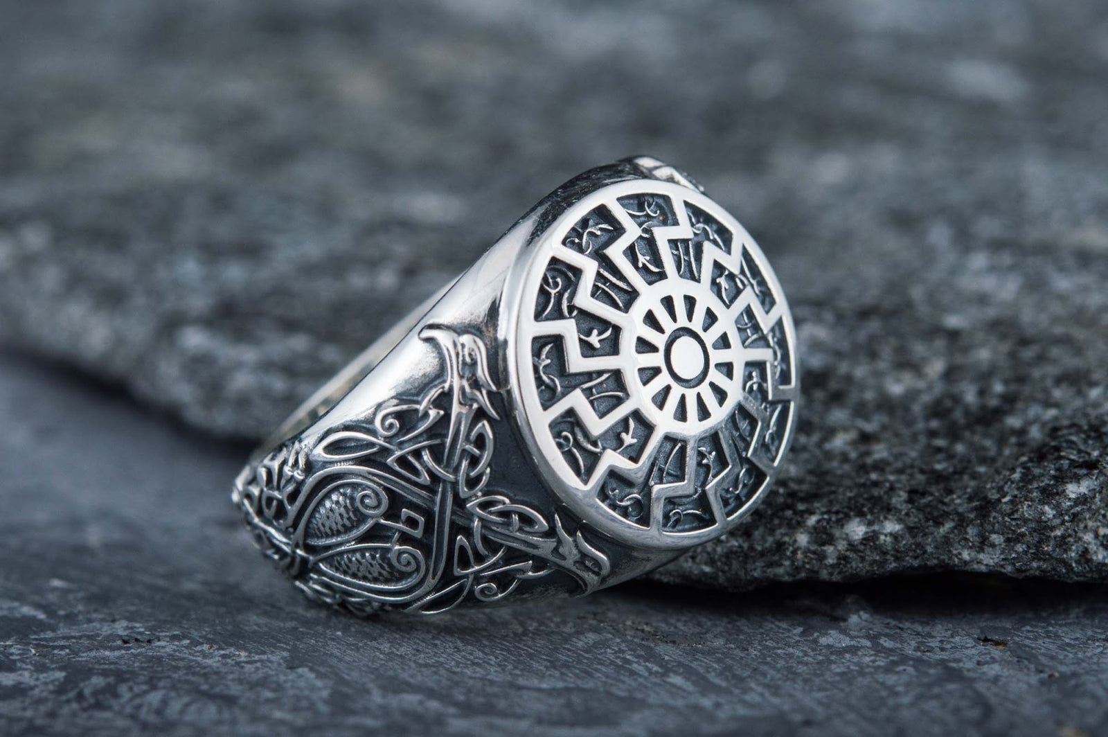 Bague Soleil Noir et Ornement — Argent 925