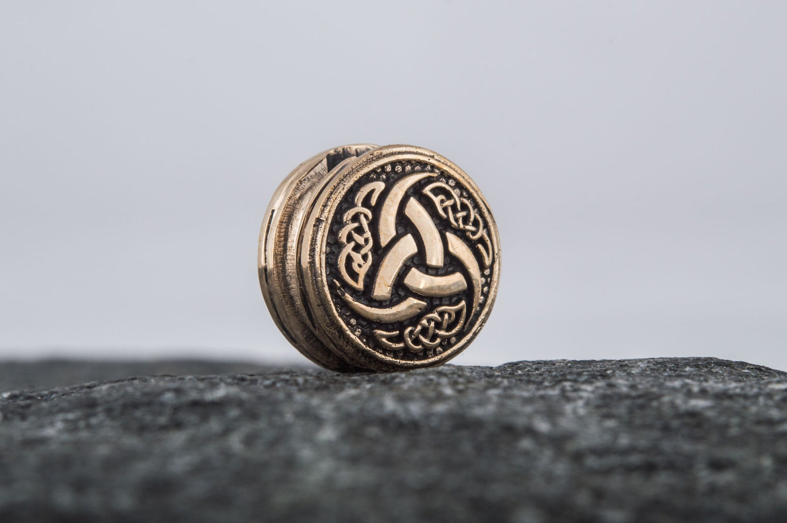 Perle de Barbe Médaillon Triple Corne d’Odin — Bronze