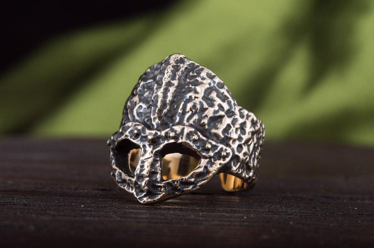 Bague Casque Sigrun — Bronze