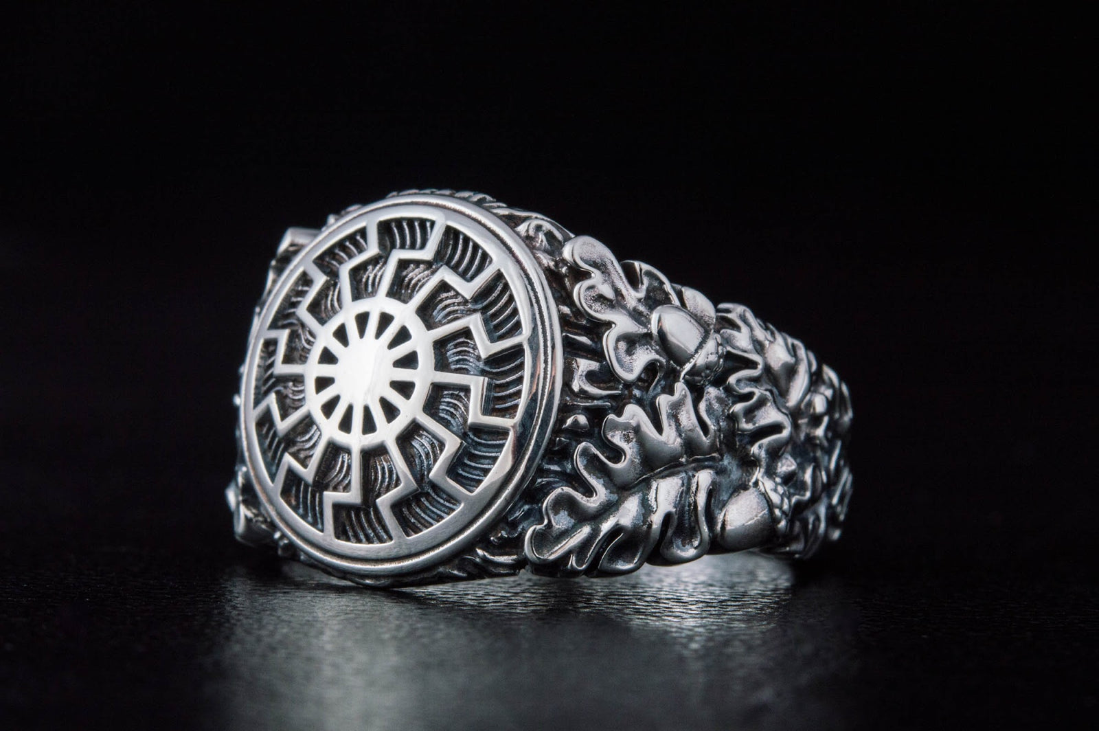 Bague Soleil Noir et Feuilles de Chêne Ivar — Argent 925