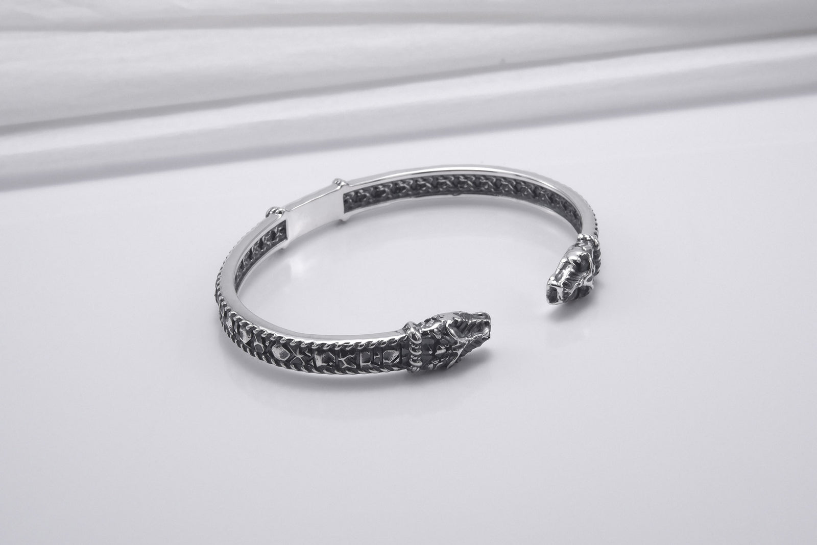 Bracelet Texturé Jörmungand et Futhark Ancien — Argent 925