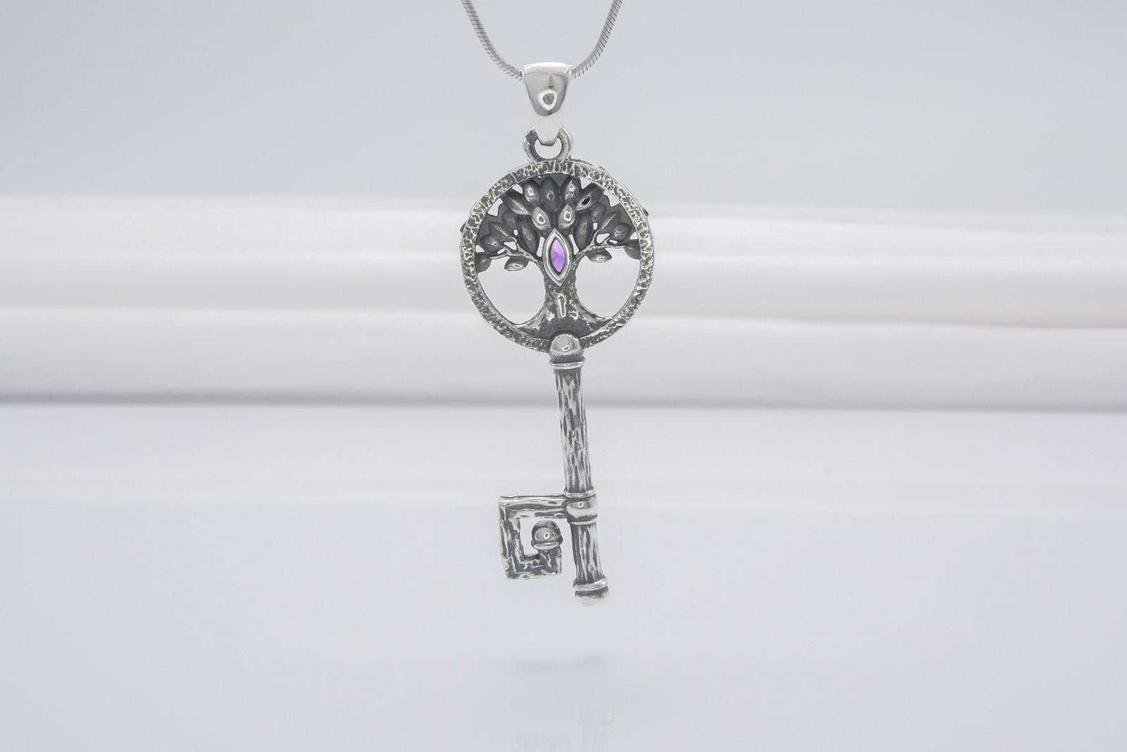 Pendentif Clé et Yggdrasil serti de pierres — Argent 925
