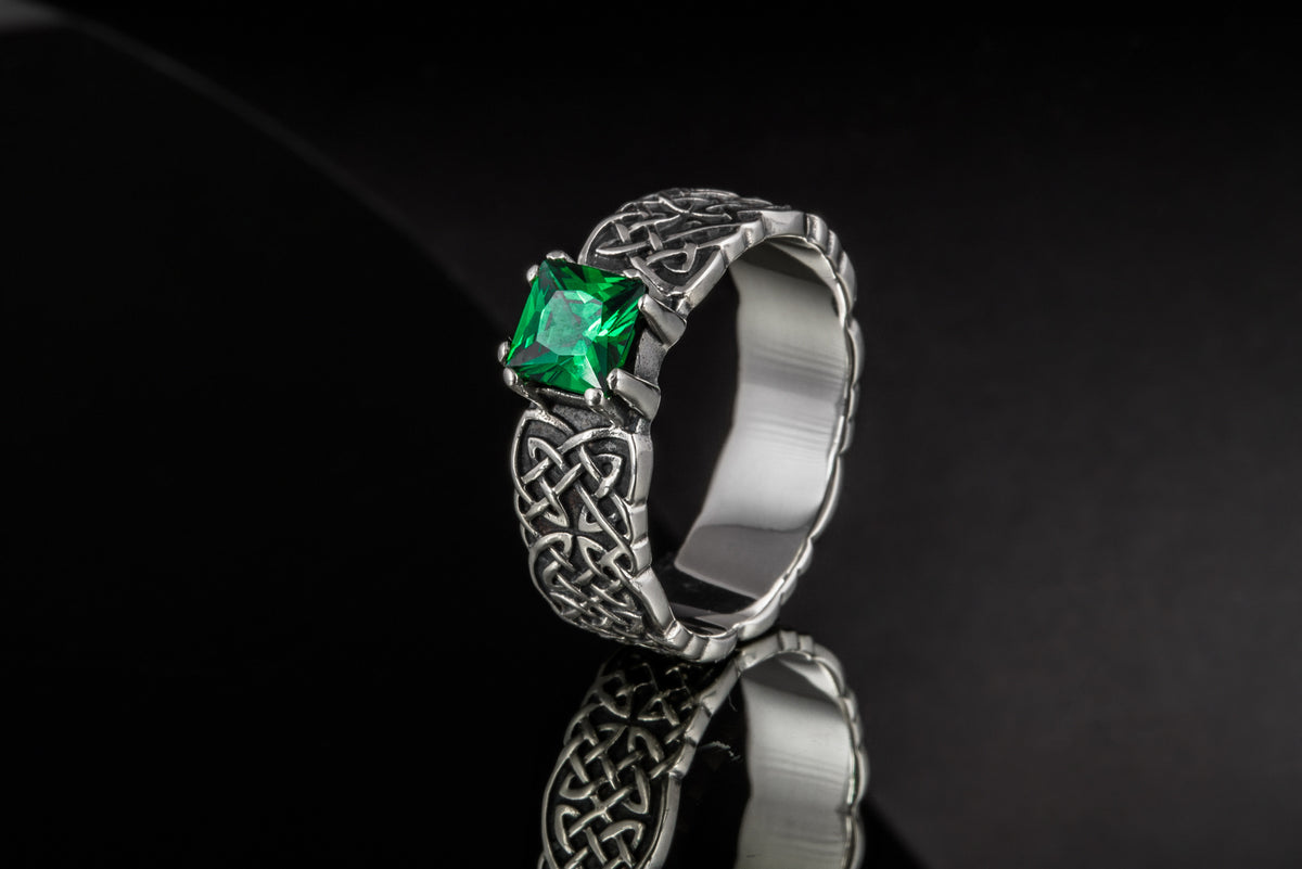 Bague Ornement et Zircon Cubique pierre verte — Argent 925