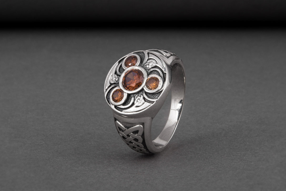 Bague Triquetra et Ornement sertie de pierres — Argent 925