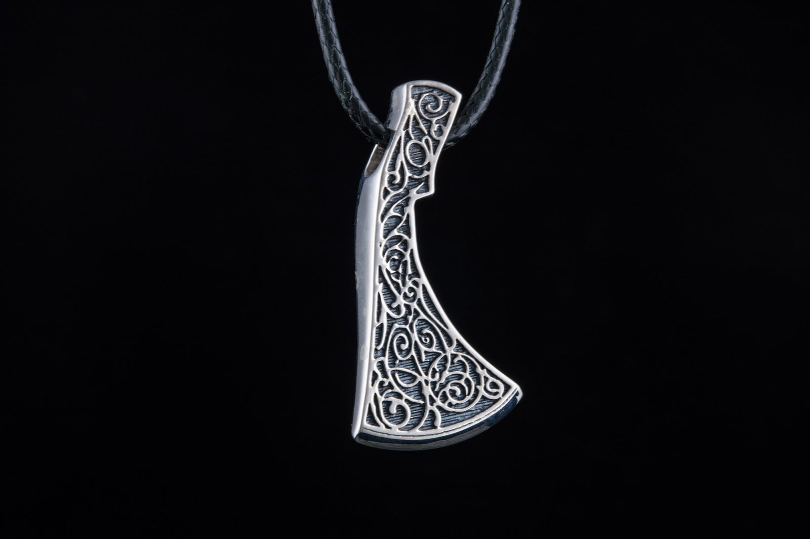 Pendentif Hache et Ornement Arme — Argent 925
