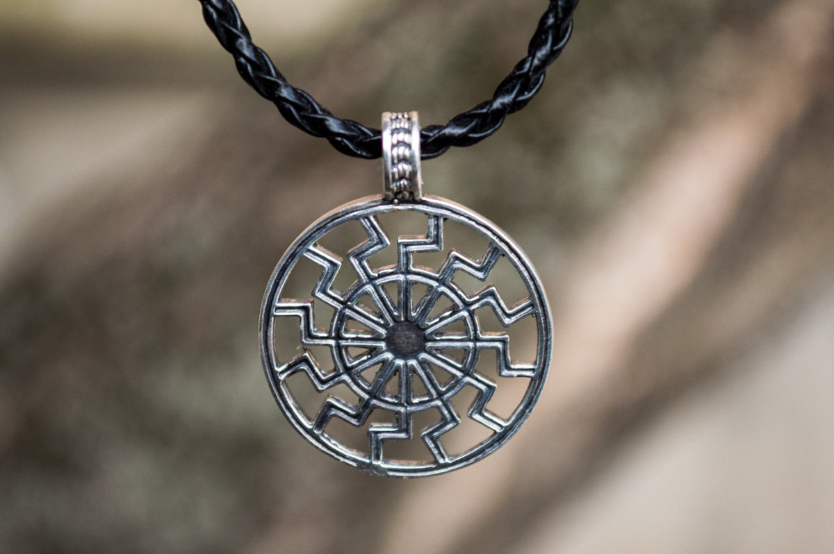 Pendentif Soleil Noir Alva — Argent 925