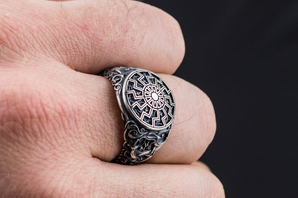 Bague Soleil Noir et Style Urnes Bjorn — Argent 925