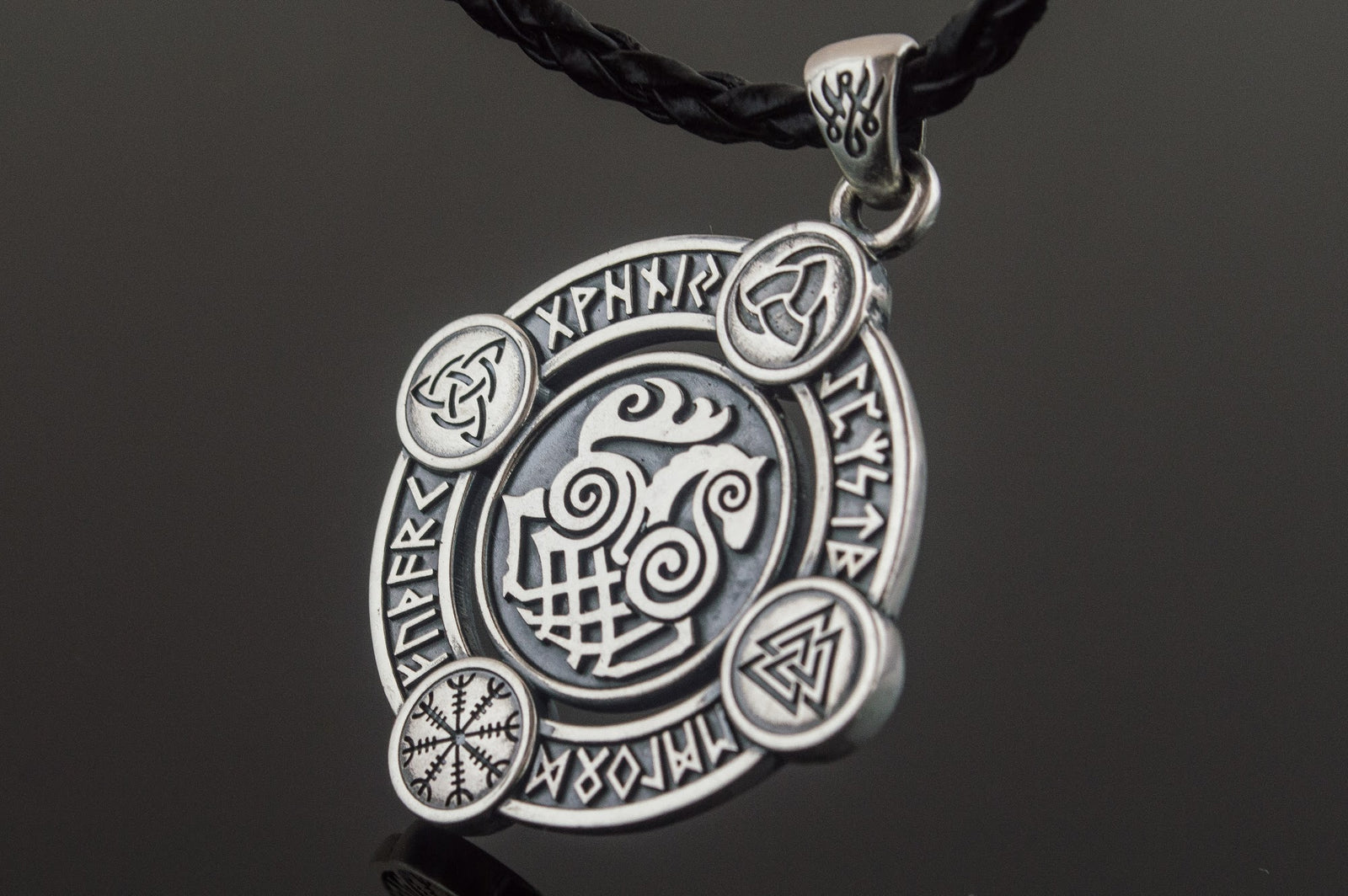 Pendentif Sleipnir Runique — Argent 925
