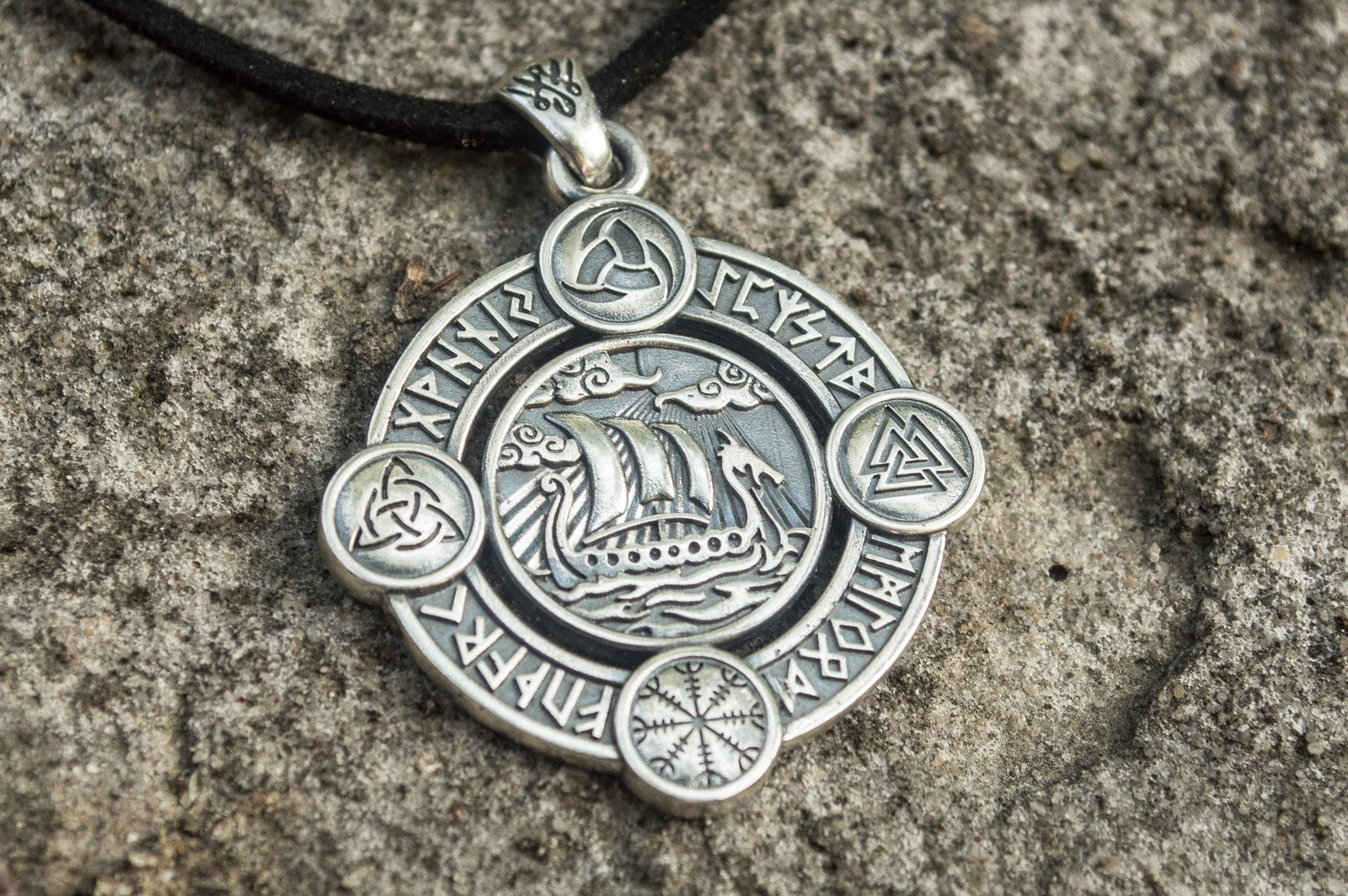 Pendentif Futhark — Argent 925