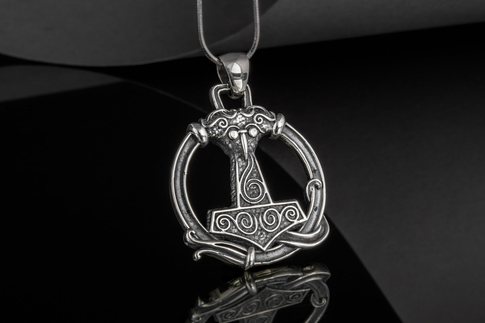 Pendentif Marteau de Thor et Ornement — Argent 925