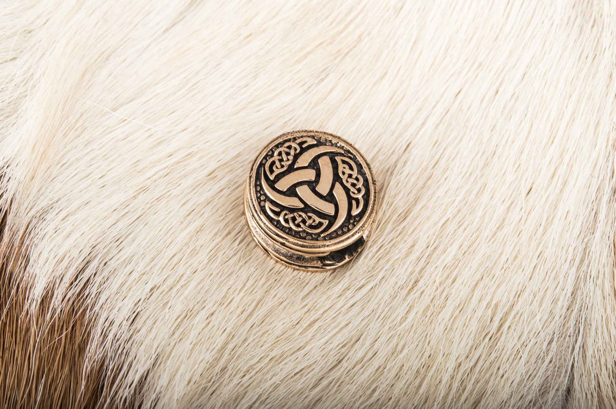 Perle de Barbe Médaillon Triple Corne d’Odin — Bronze