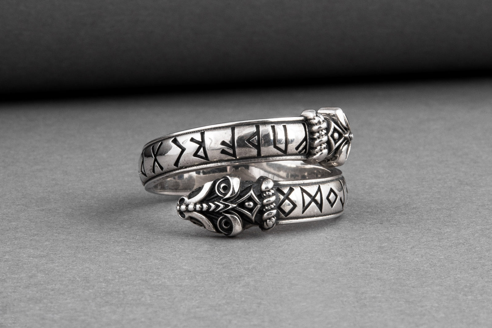 Bague Serpent et Futhark Ancien — Argent 925