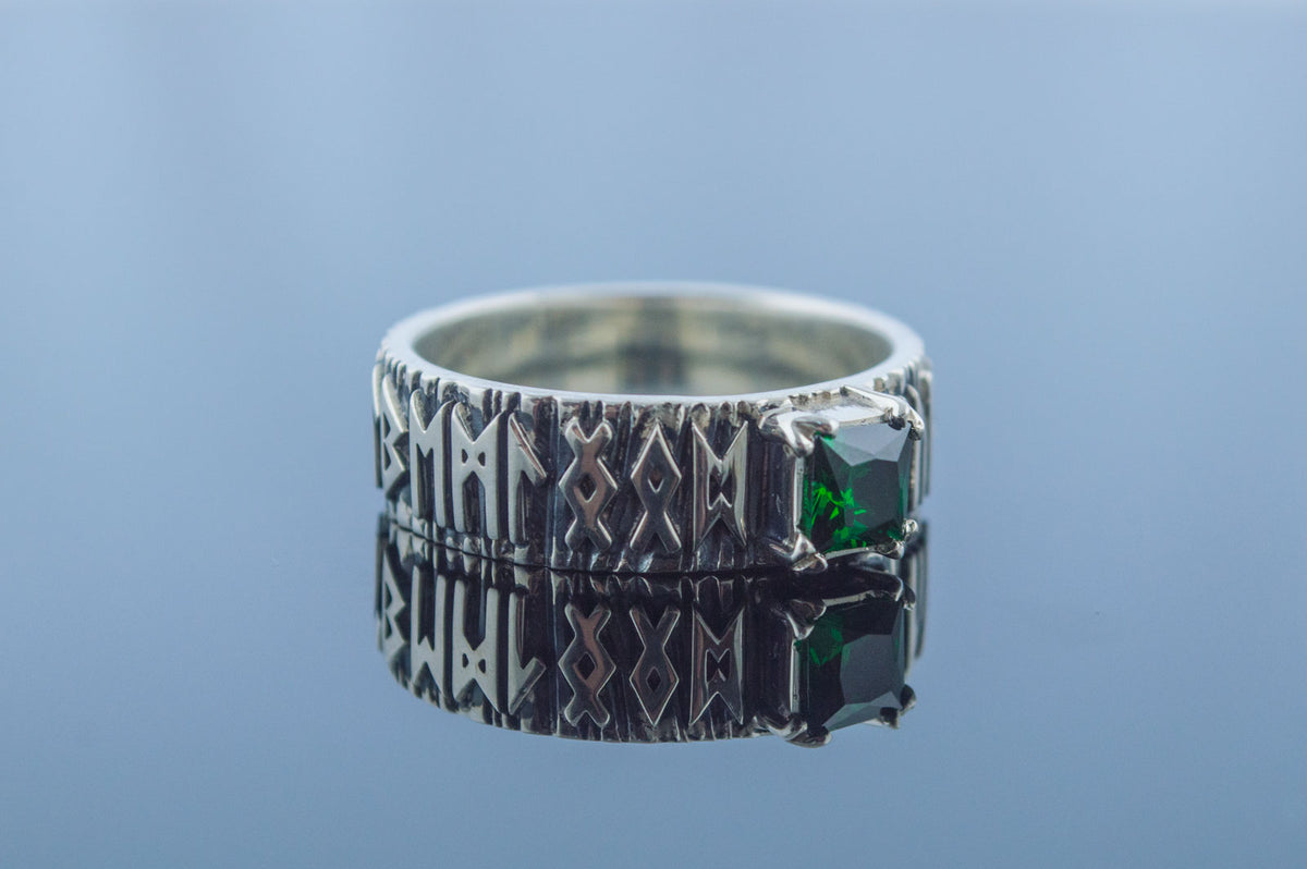 Bague Runes et Zircon Cubique pierre verte — Argent 925