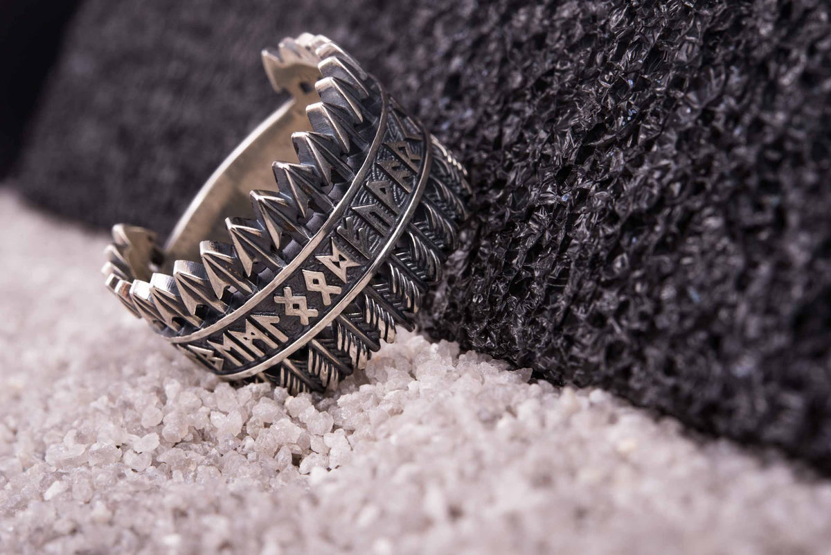 Bague Futhark Ancien et Runes Bjorn — Argent 925