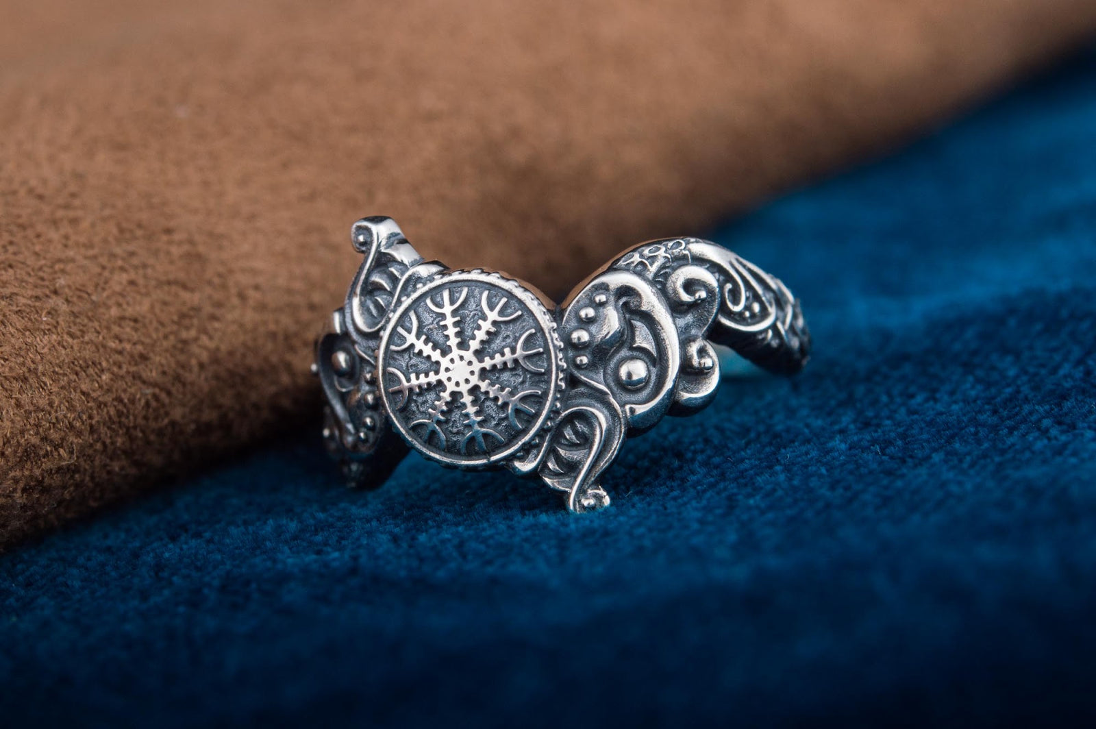 Bague Aegishjalmur et Loup — Argent 925