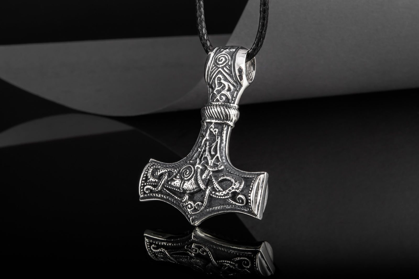 Pendentif Marteau de Thor et Mjölnir Ornement — Argent 925