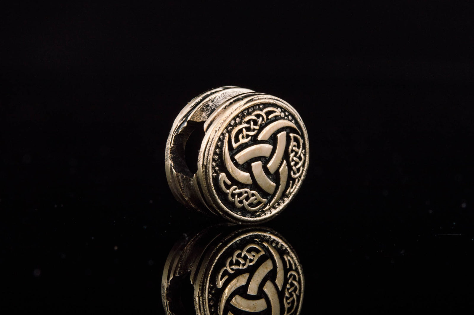 Perle de Barbe Médaillon Triple Corne d’Odin — Bronze