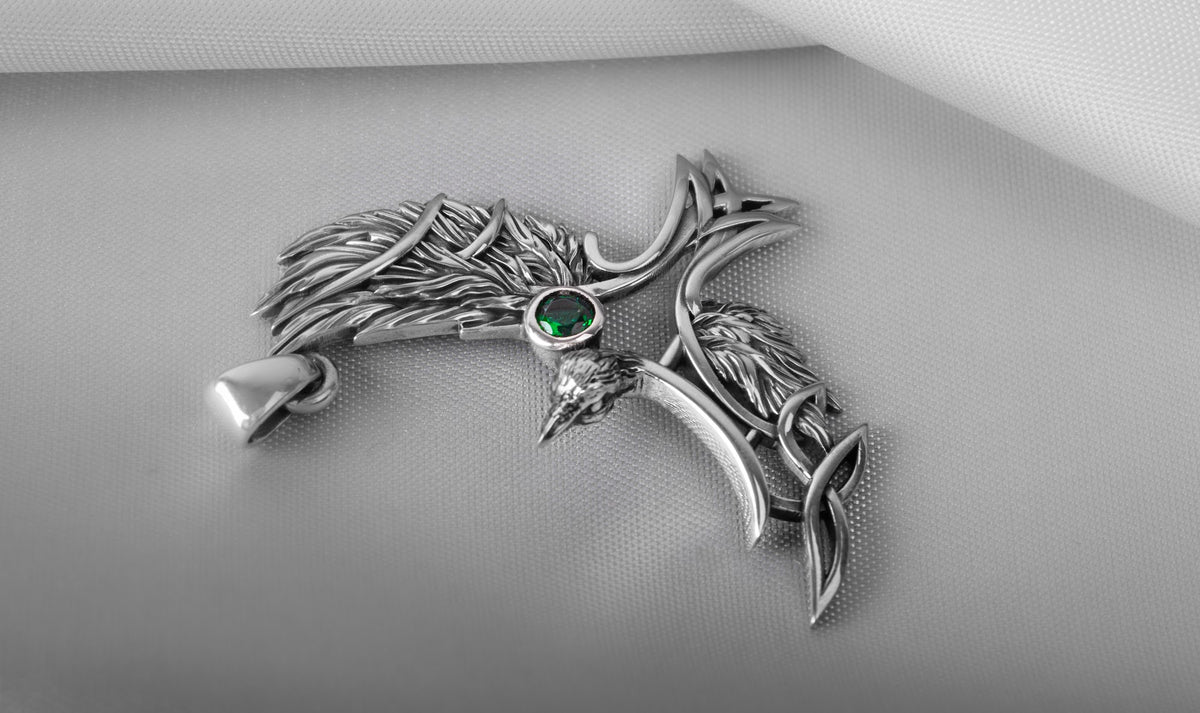 Pendentif Corbeau et Nœud Celtique pierre verte — Argent 925