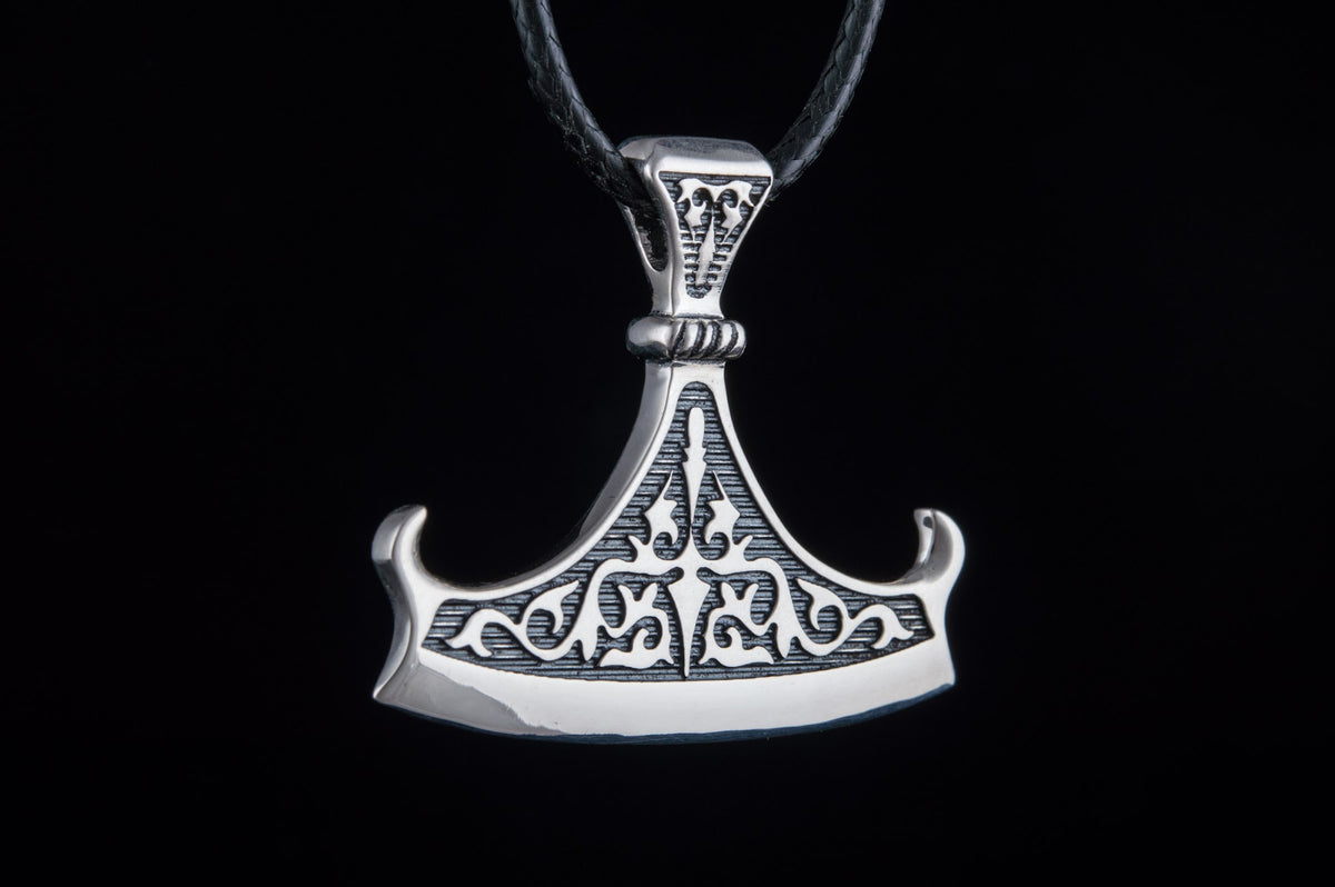 Pendentif Perun et Hache — Argent 925