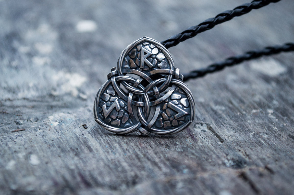 Pendentif Runique Ragnar — Argent 925