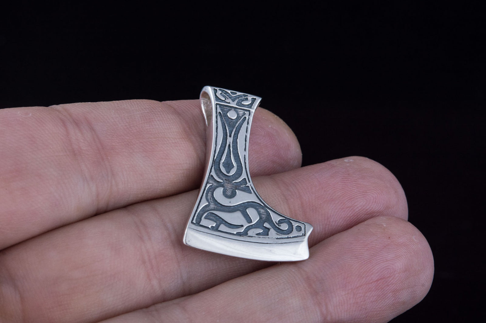 Pendentif Hache et Ornement Veles — Argent 925