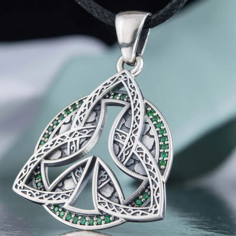 COLLIER TRIQUETRA (ARGENT) - Viking Héritage