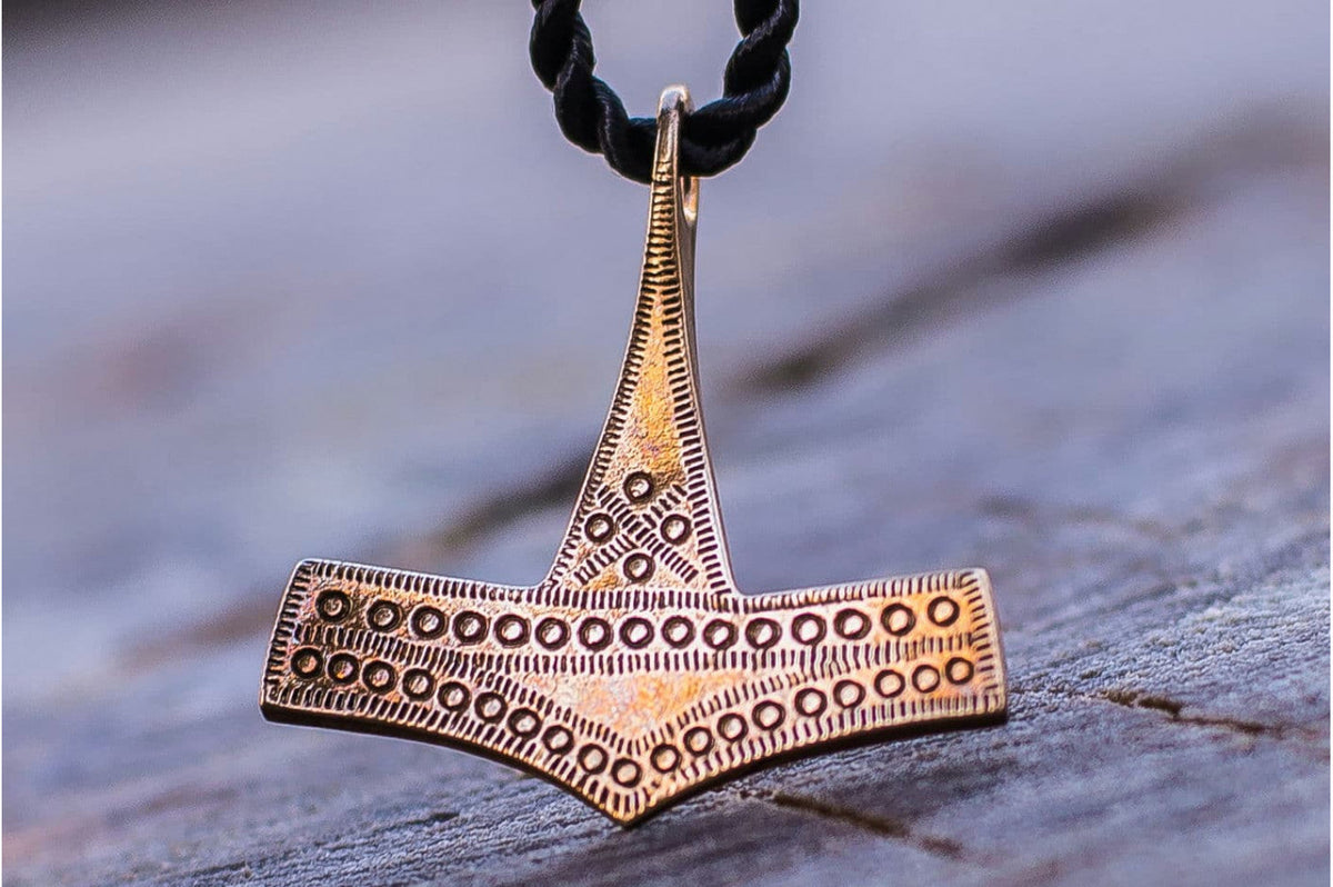 Pendentif Marteau de Thor et Mjölnir Alva — Bronze